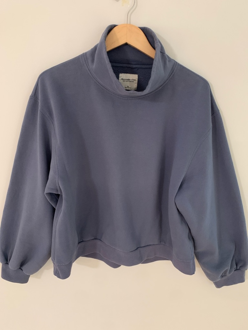 Abercrombie & Fitch Soft A&F Women’s Mock Neck Pullover Sweatshirt Blue Size XL